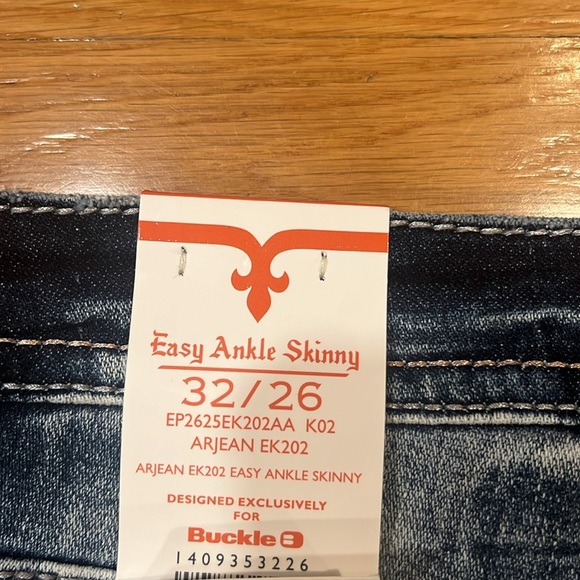NWT Rock Revival Arjean easy ankle skinny jeans size 32/26. - Picture 13 of 15